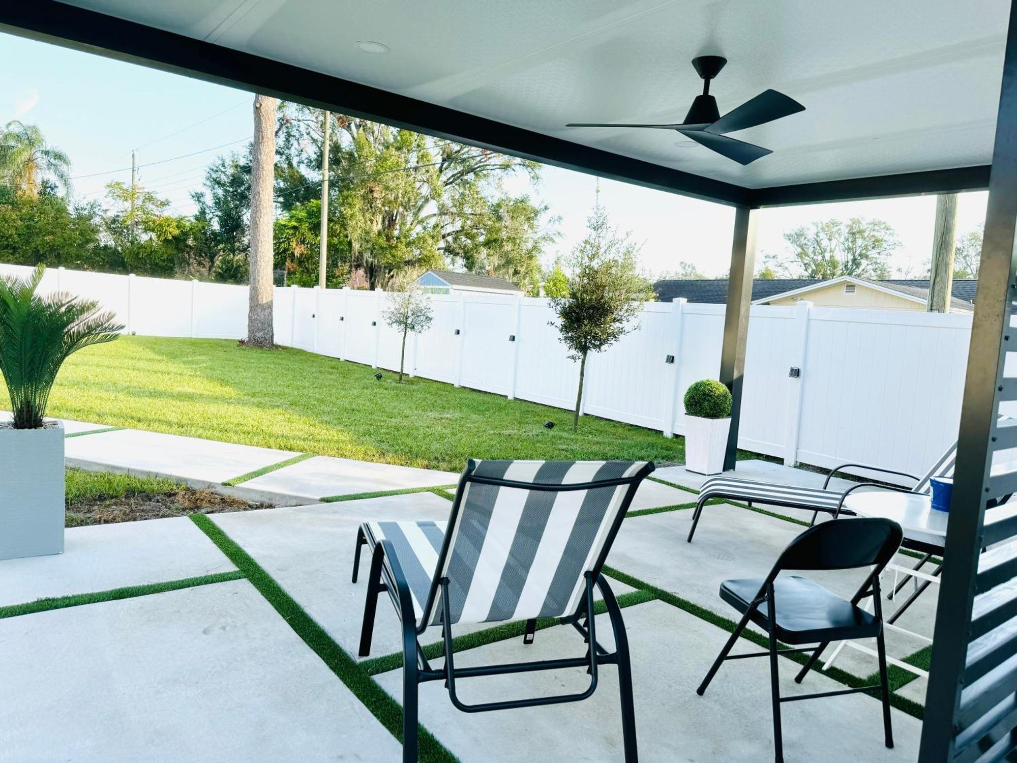 Brand New Tampa Oasis With Private Jacuzzi Retreat Villa Lutz Eksteriør billede